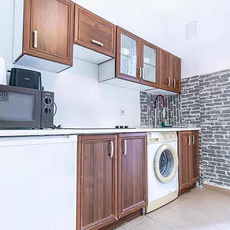 Simple Apt W Full Kitchen Wiener Stadthalle Екстер'єр фото